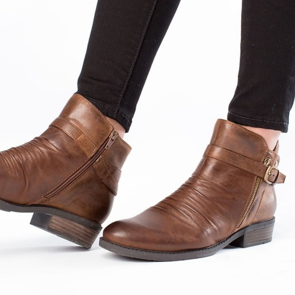 Bare Traps Yasmyn Booties